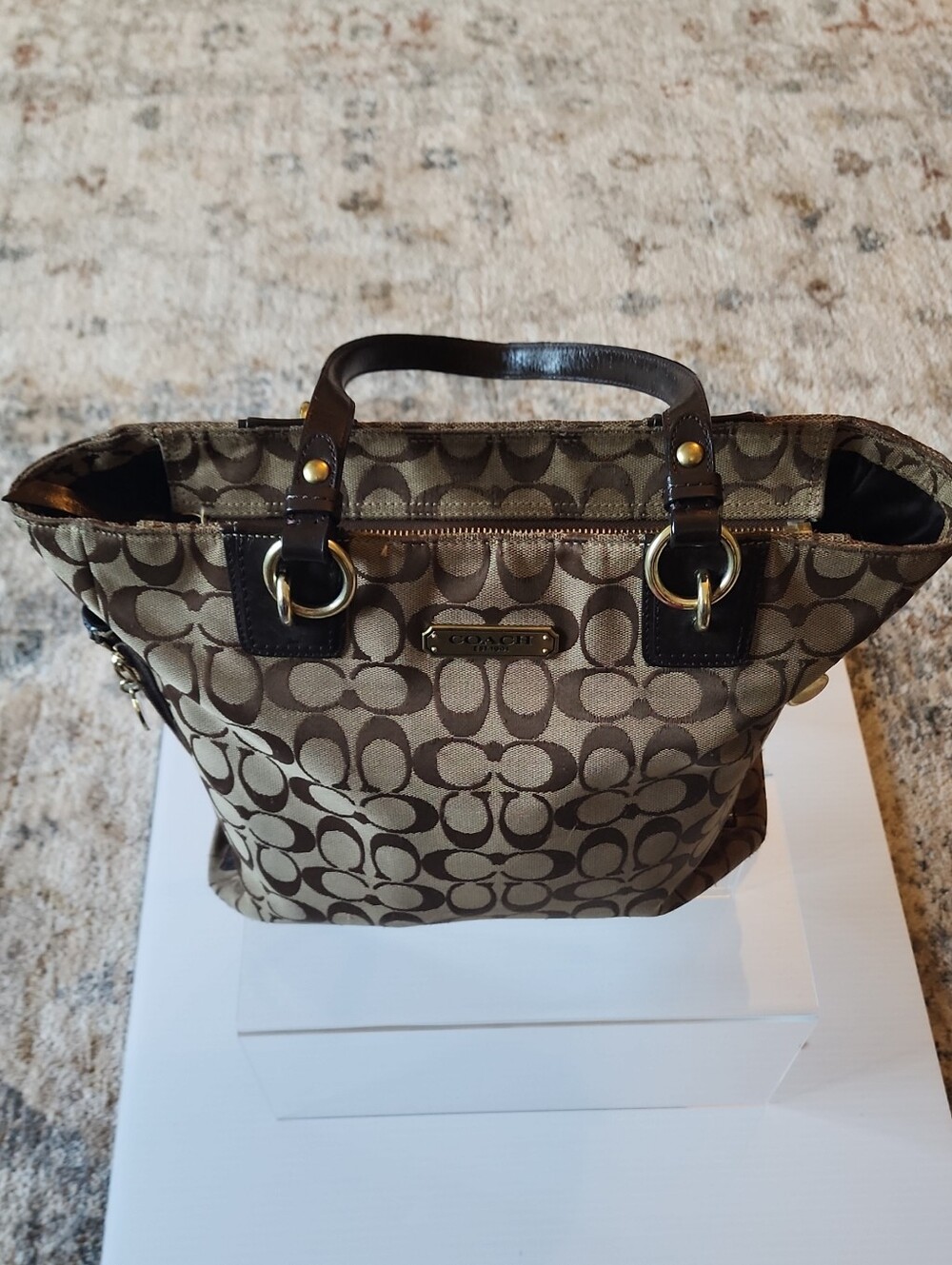 Coach Gallery Signature NS Zip Canvas Tote. PROJECT BAG.
